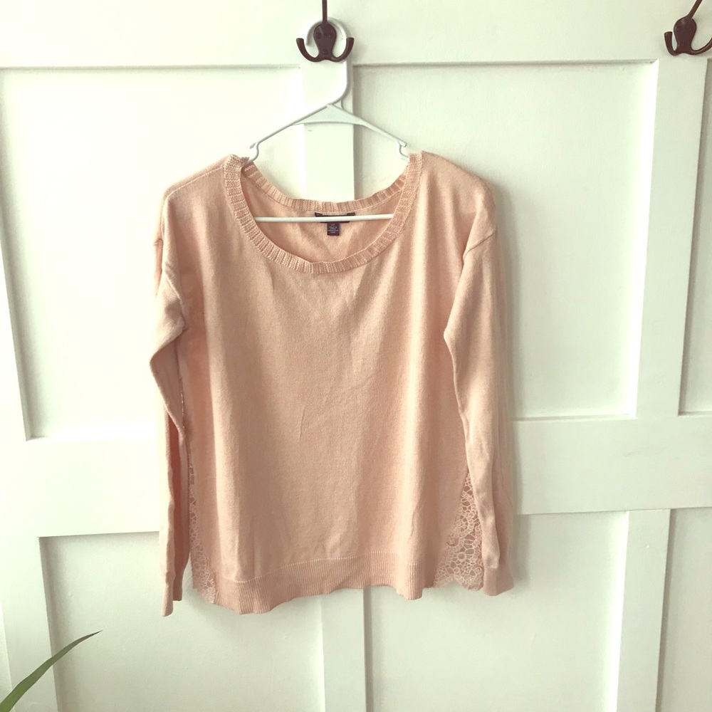 Lightweight sweater